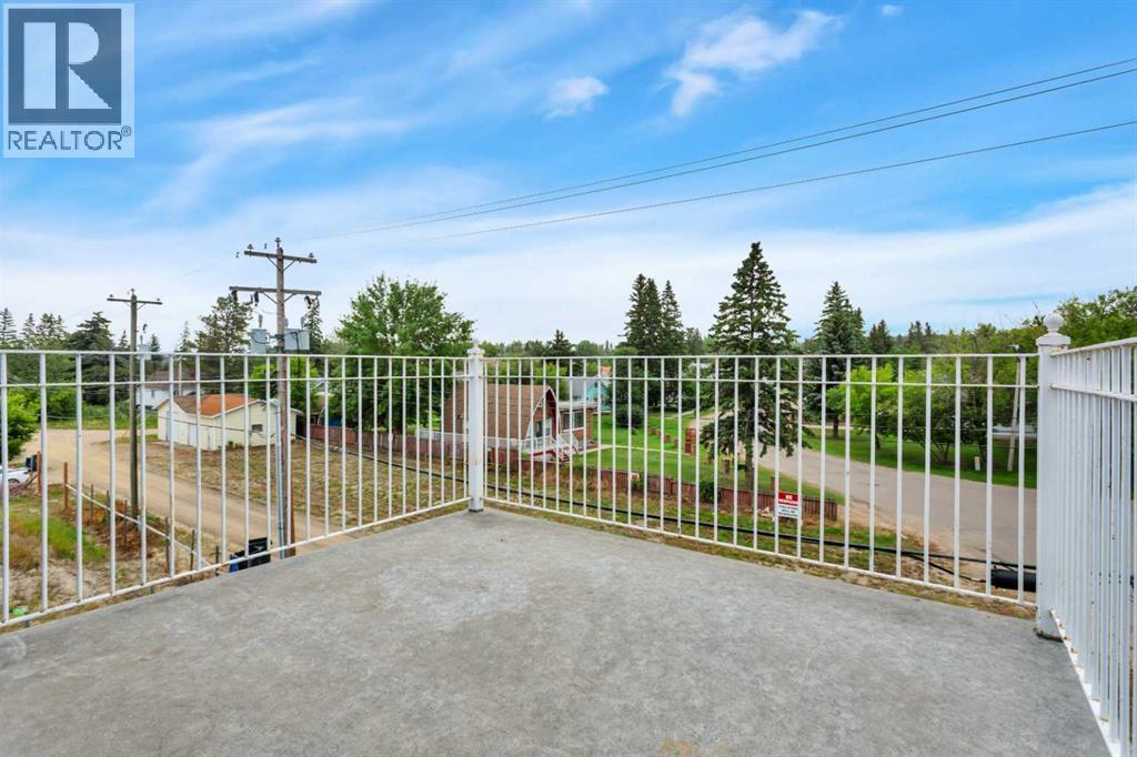 #312 5135 Lakeshore Drive - 12