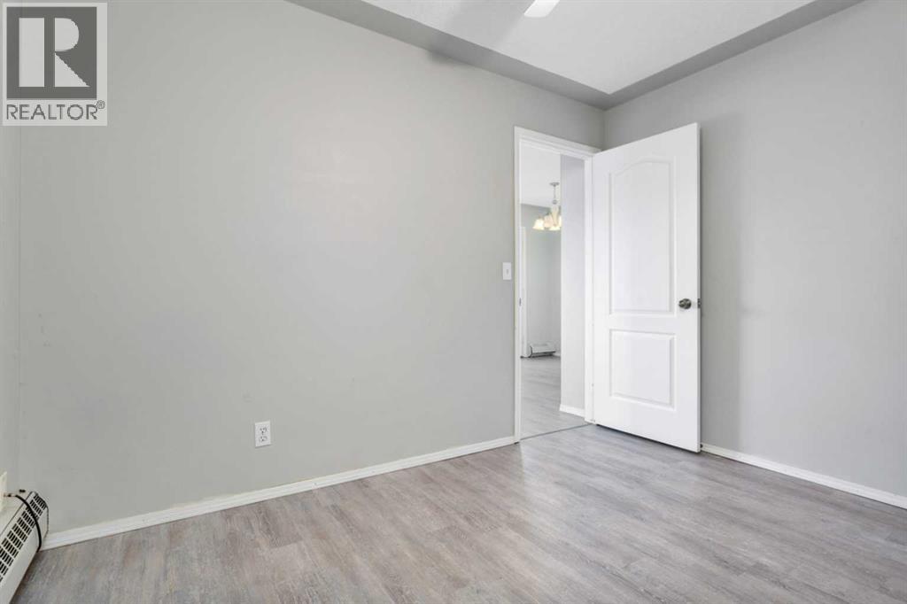 #312 5135 Lakeshore Drive - 15