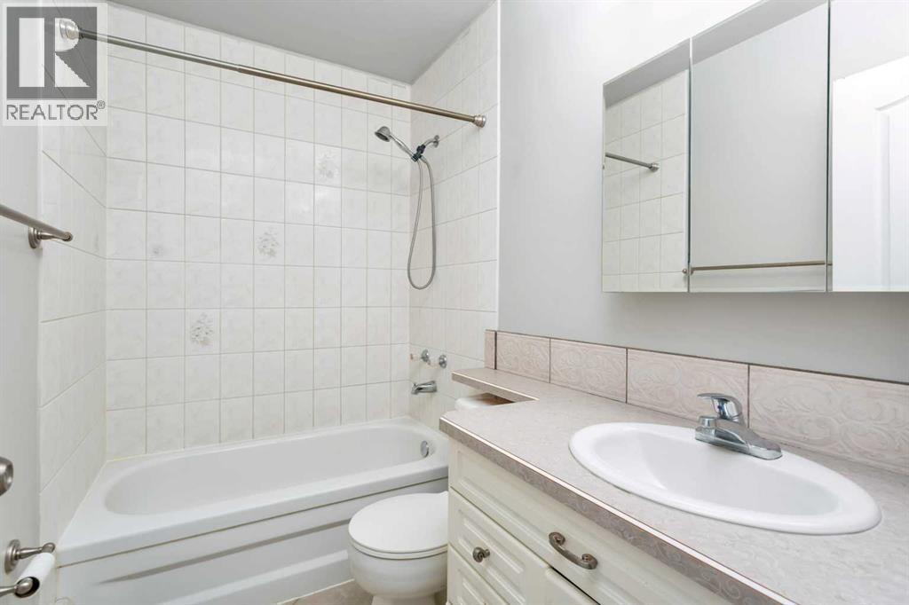 #312 5135 Lakeshore Drive - 16