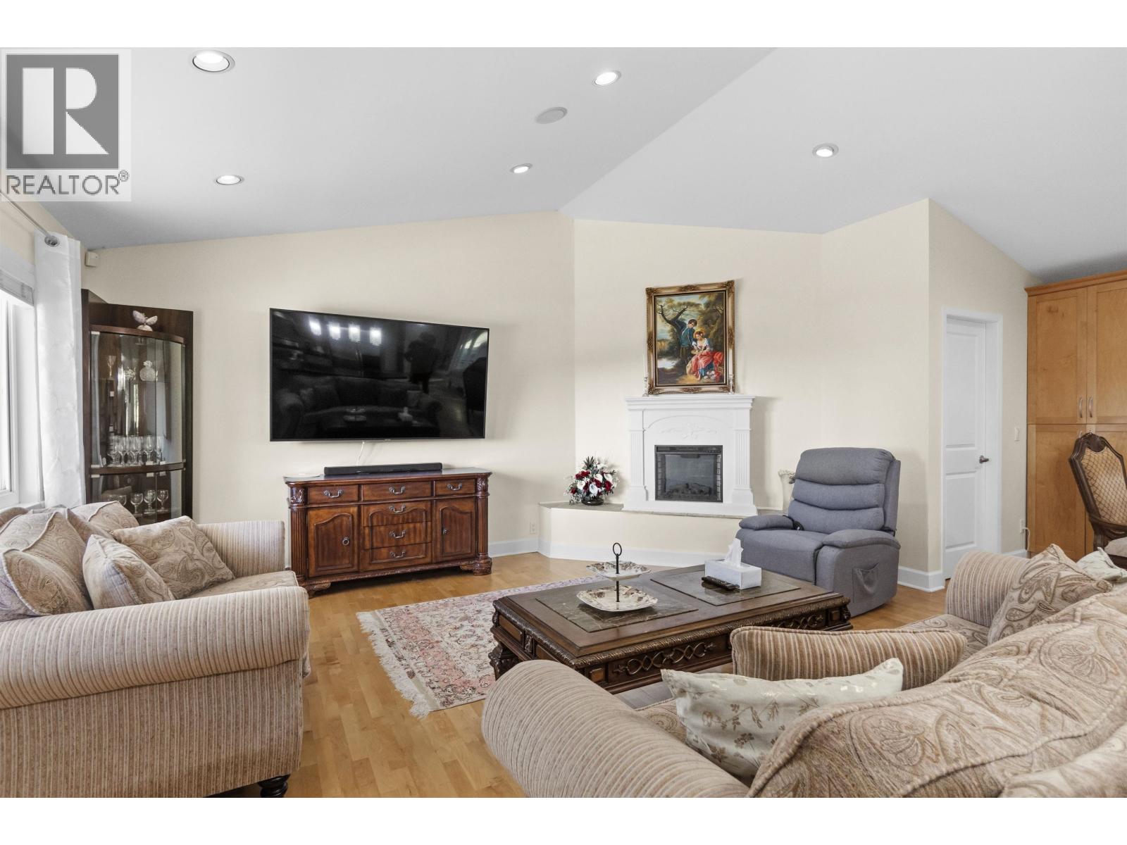 875 GREENWOOD ROAD, West Vancouver