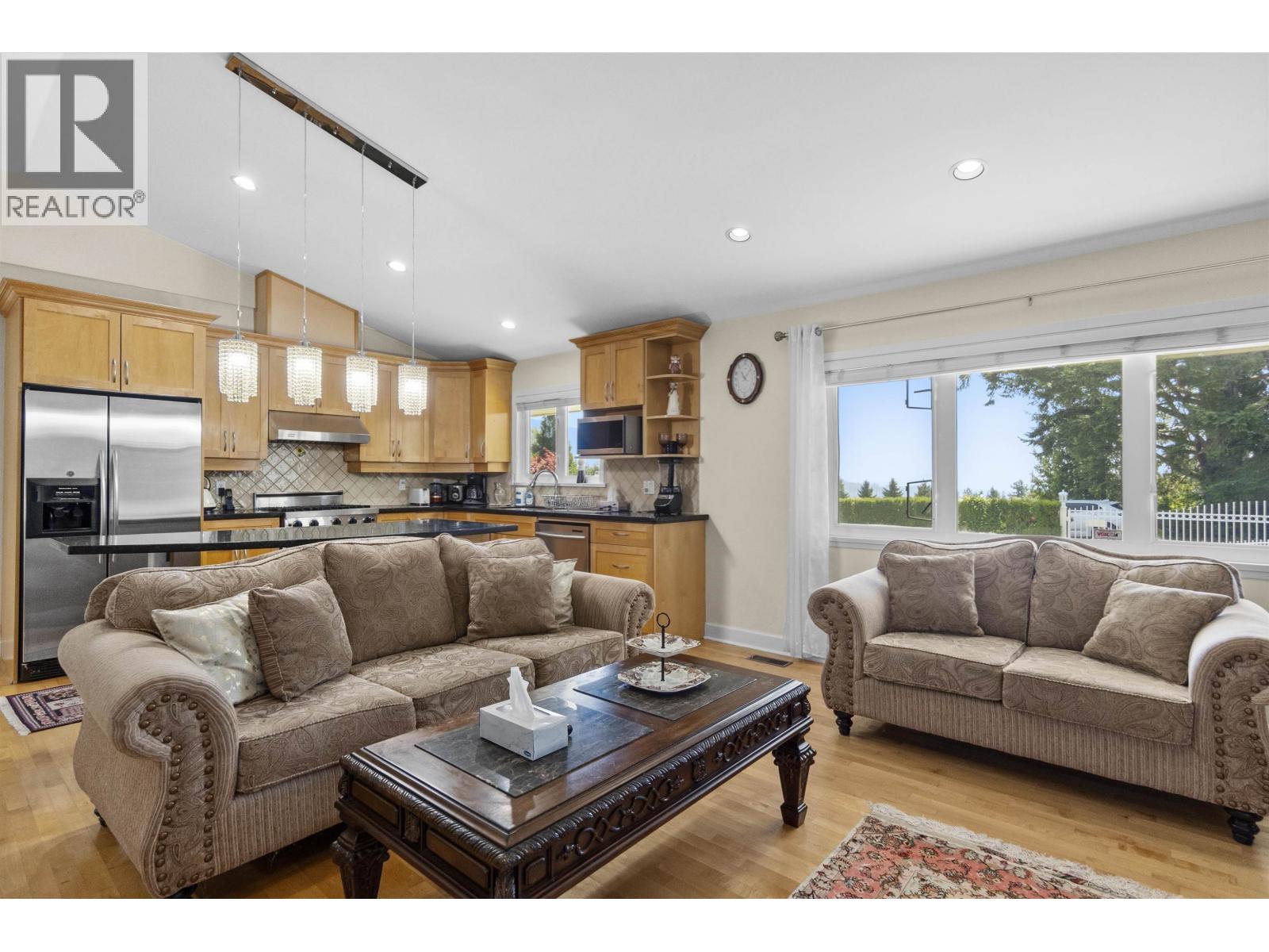 875 GREENWOOD ROAD, West Vancouver