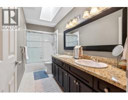 1671 Mallard Court, Coquitlam, BC V3E3C7 Photo 28