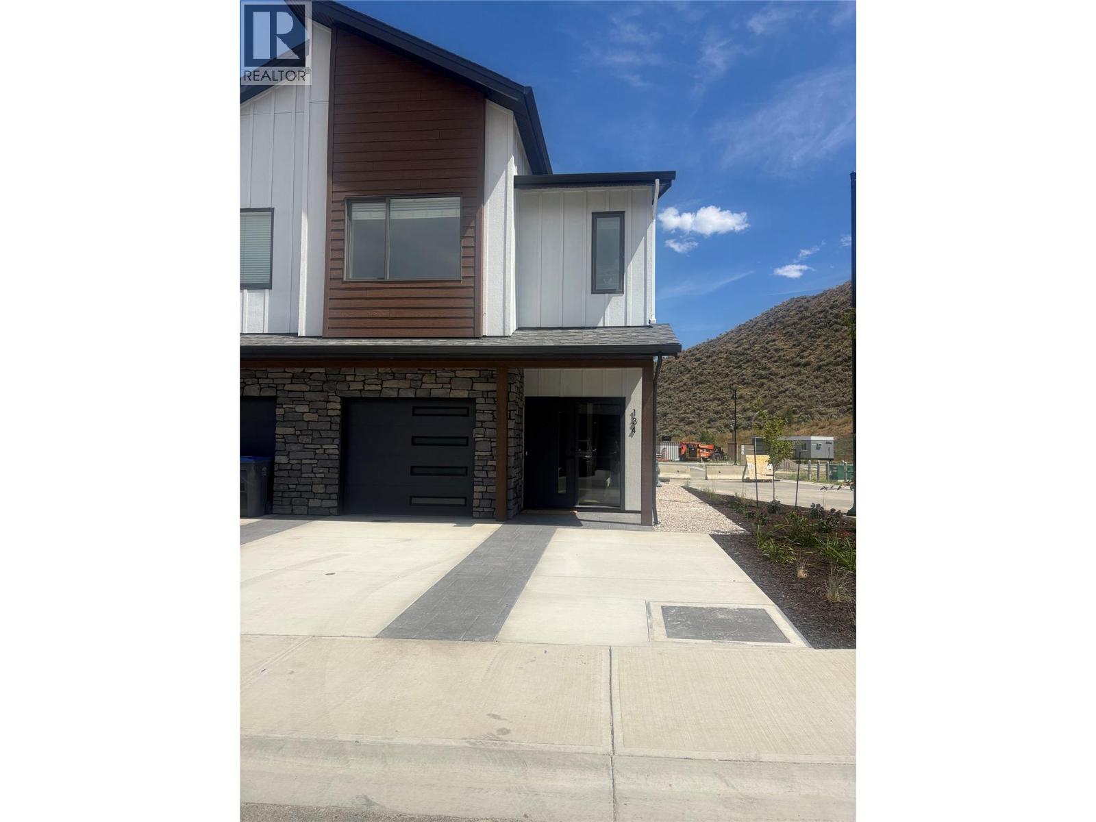 #134 3580 Valleyview Drive - 23