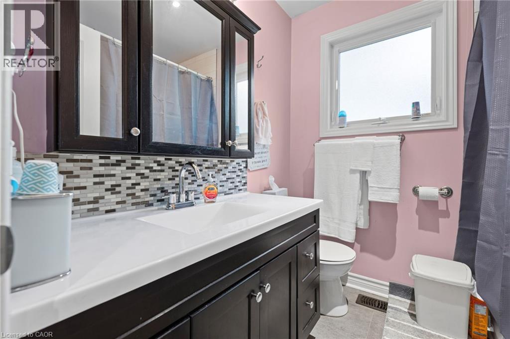 24 LAKEVIEW Crescent - 10