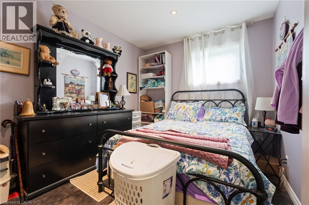 24 LAKEVIEW Crescent - 11
