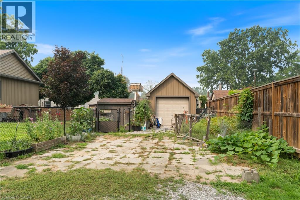 24 LAKEVIEW Crescent - 14