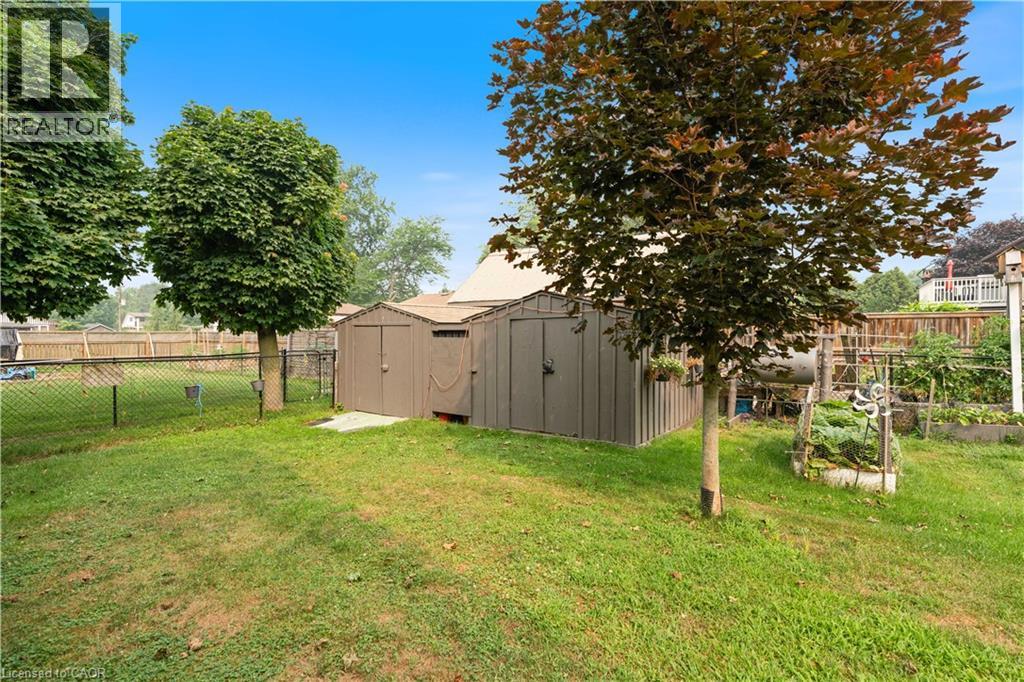 24 LAKEVIEW Crescent - 16