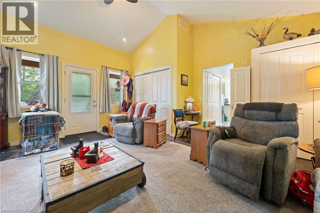 24 LAKEVIEW Crescent - 8