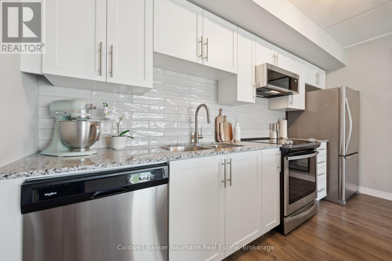 #102 104 SUMMIT RIDGE DRIVE - Image 10