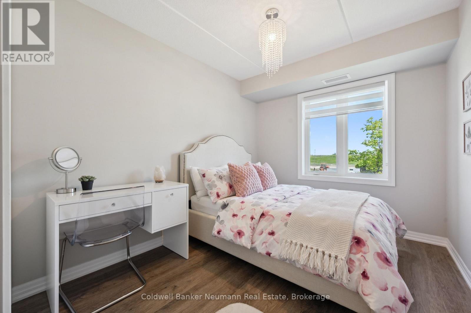 #102 104 SUMMIT RIDGE DRIVE - Image 18