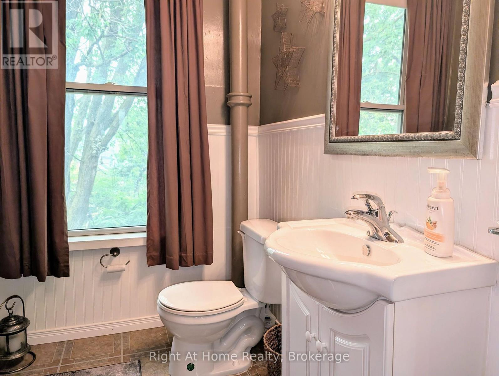 142 DOURO ST STREET - 17