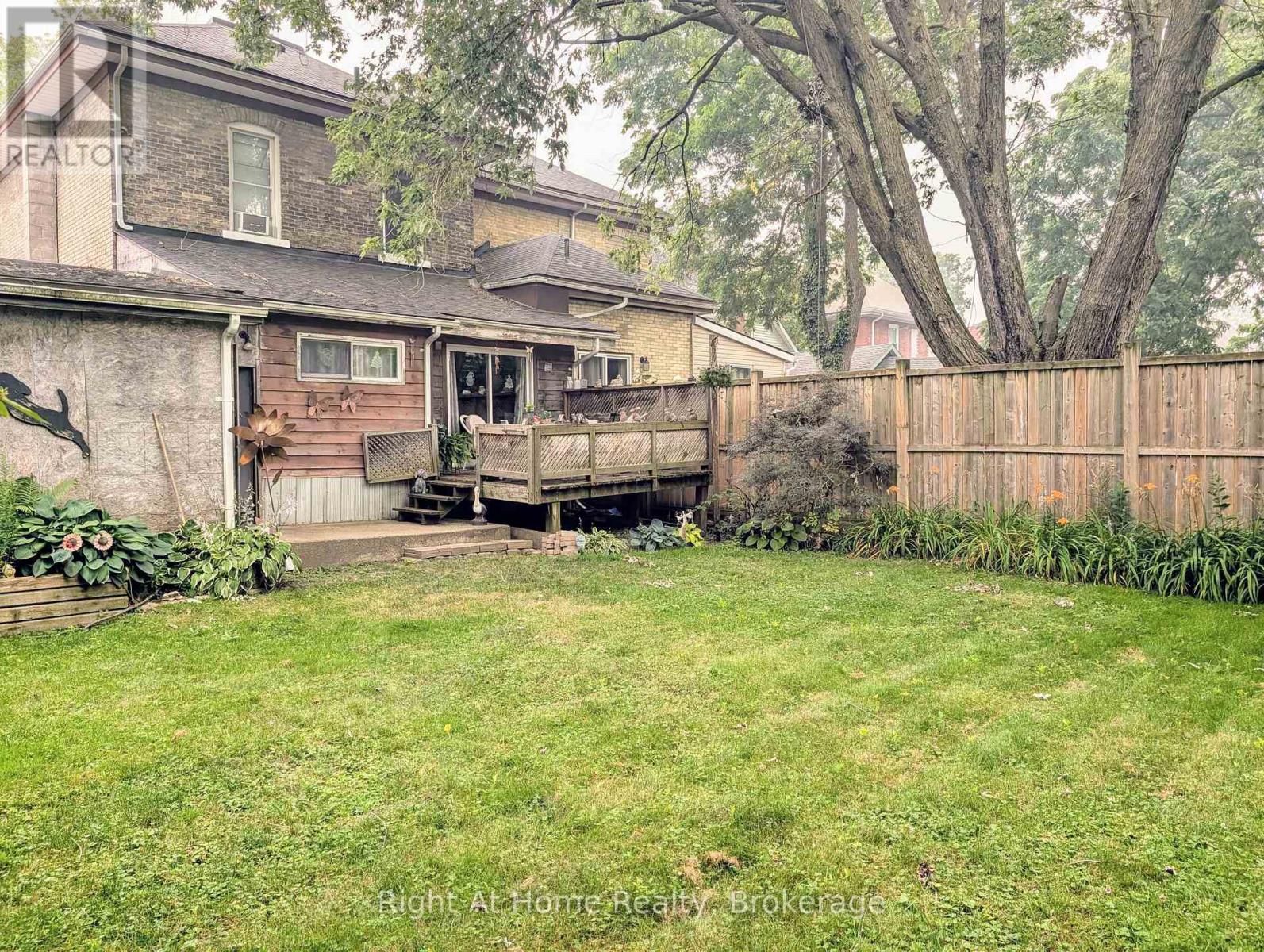 142 DOURO ST STREET - 19