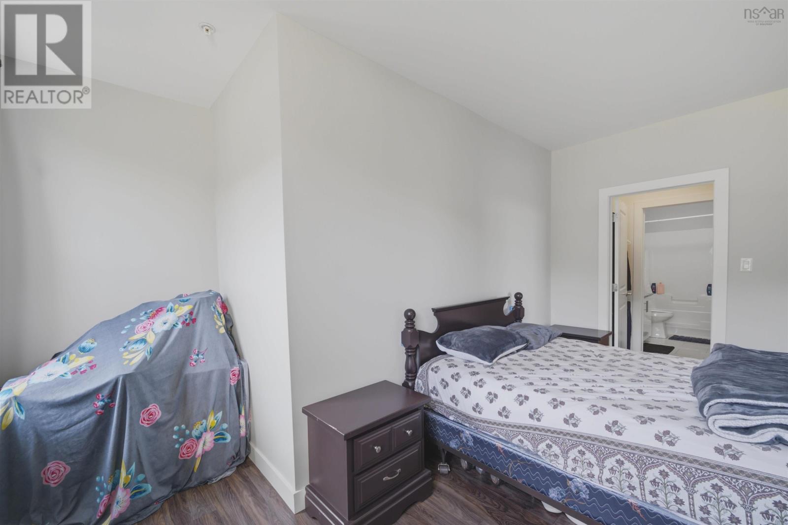 #403 119 Walker Avenue - 17