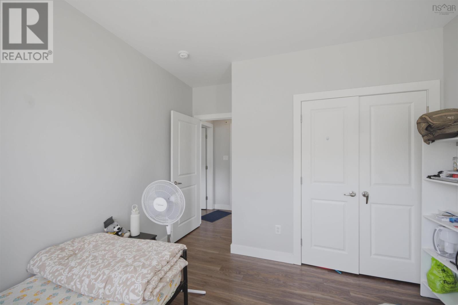 #403 119 Walker Avenue - 12