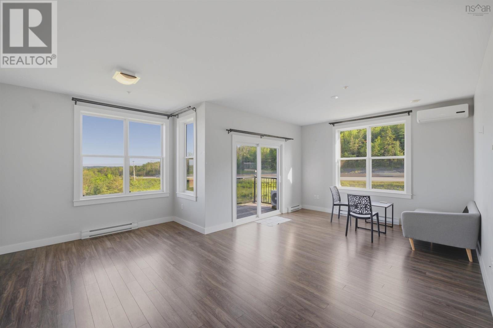#403 119 Walker Avenue - 9