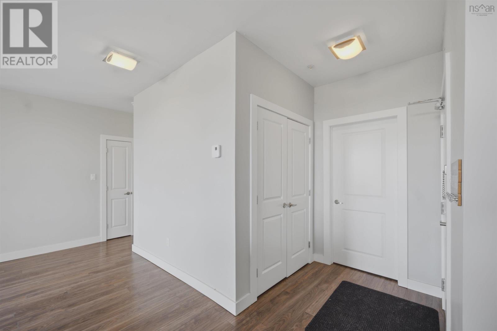 #403 119 Walker Avenue - 4