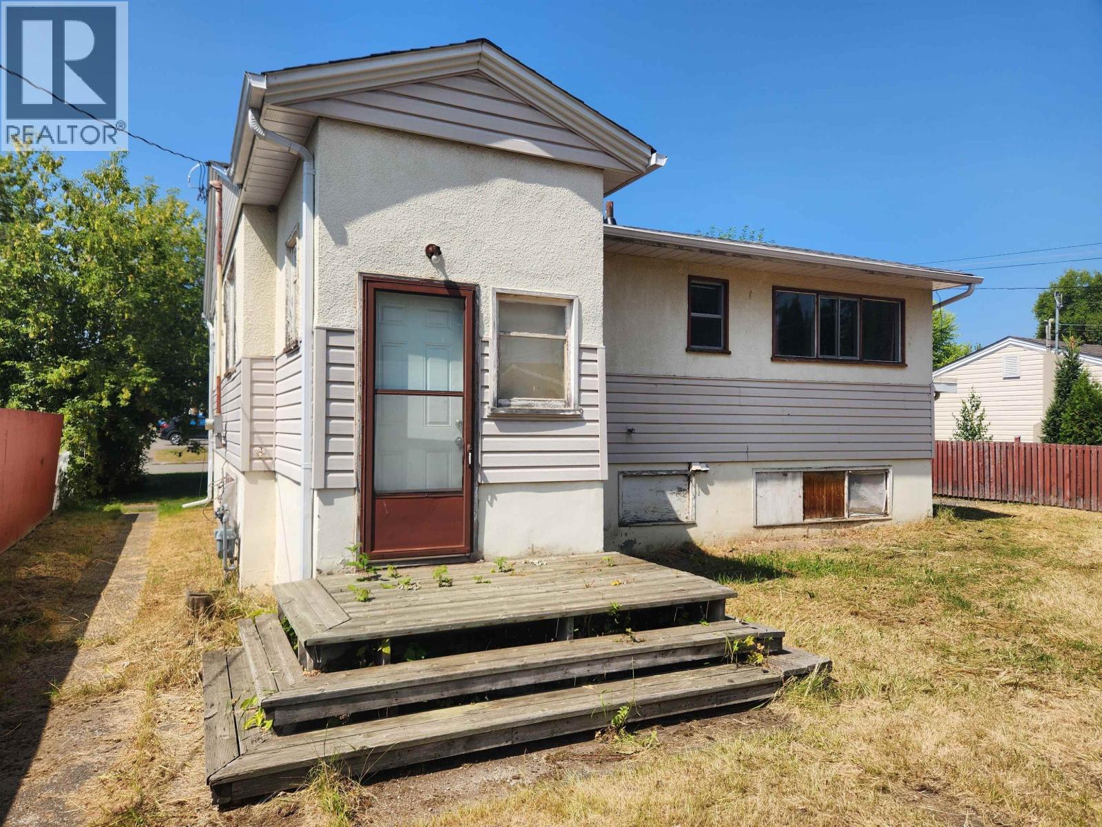 1598 INGLEDEW STREET - 27