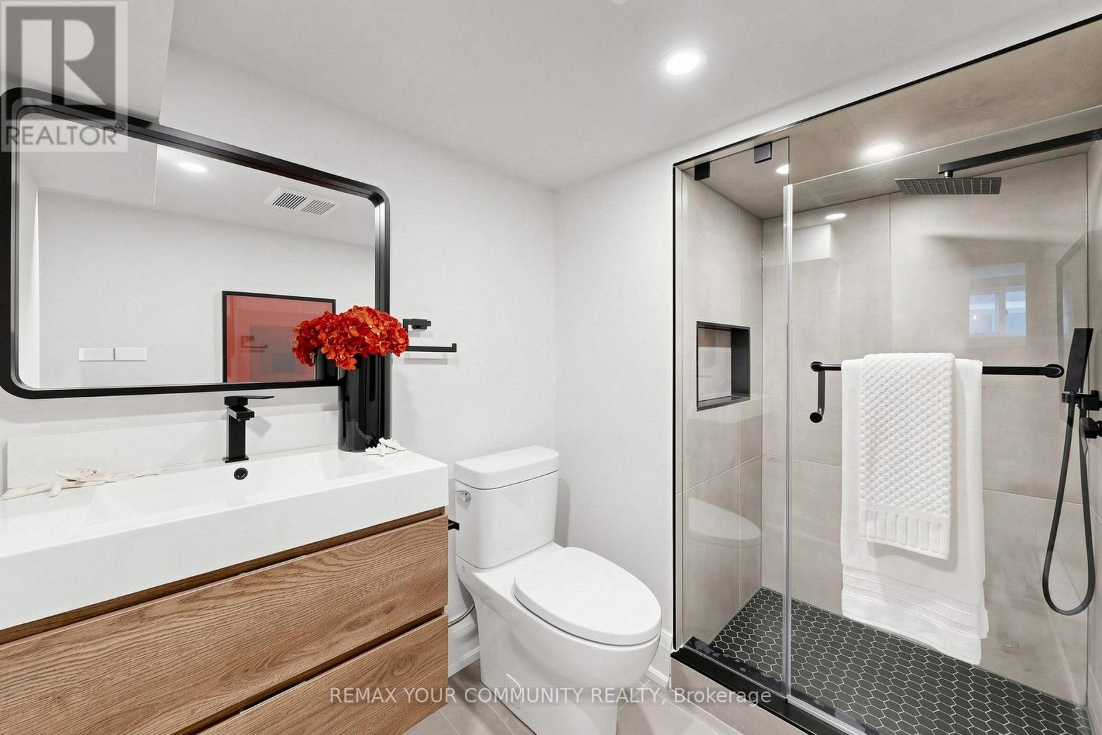 351 FAIRLAWN AVENUE - 34