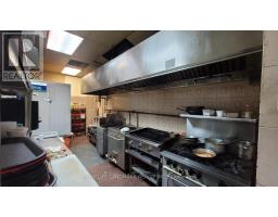 105 Parkway Forest Drive, Toronto, ON M2J1P5 Photo 14
