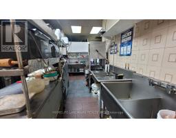 105 Parkway Forest Drive, Toronto, ON M2J1P5 Photo 18