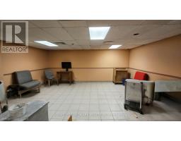 105 Parkway Forest Drive, Toronto, ON M2J1P5 Photo 21