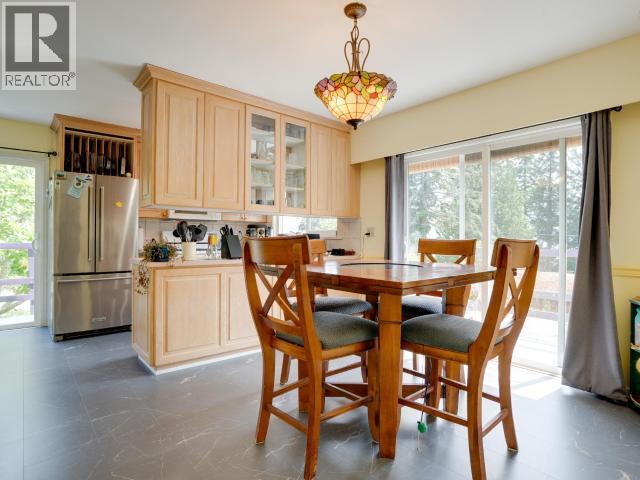 3255 KOOTENAY PLACE - 10