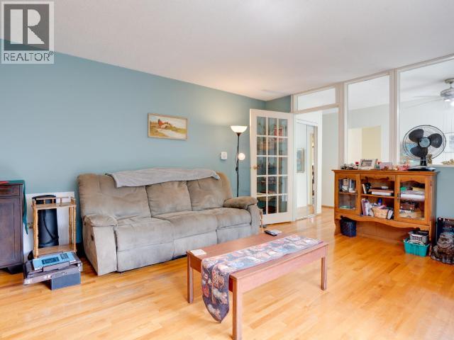 3255 KOOTENAY PLACE - 7