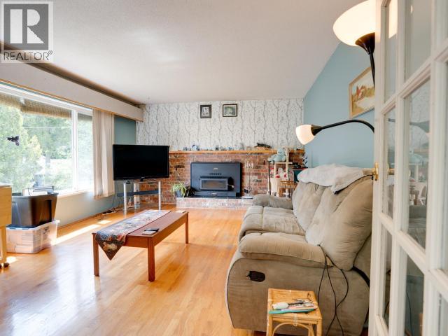 3255 KOOTENAY PLACE - 6