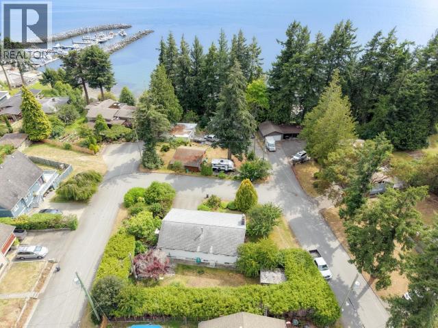 3255 KOOTENAY PLACE - 1