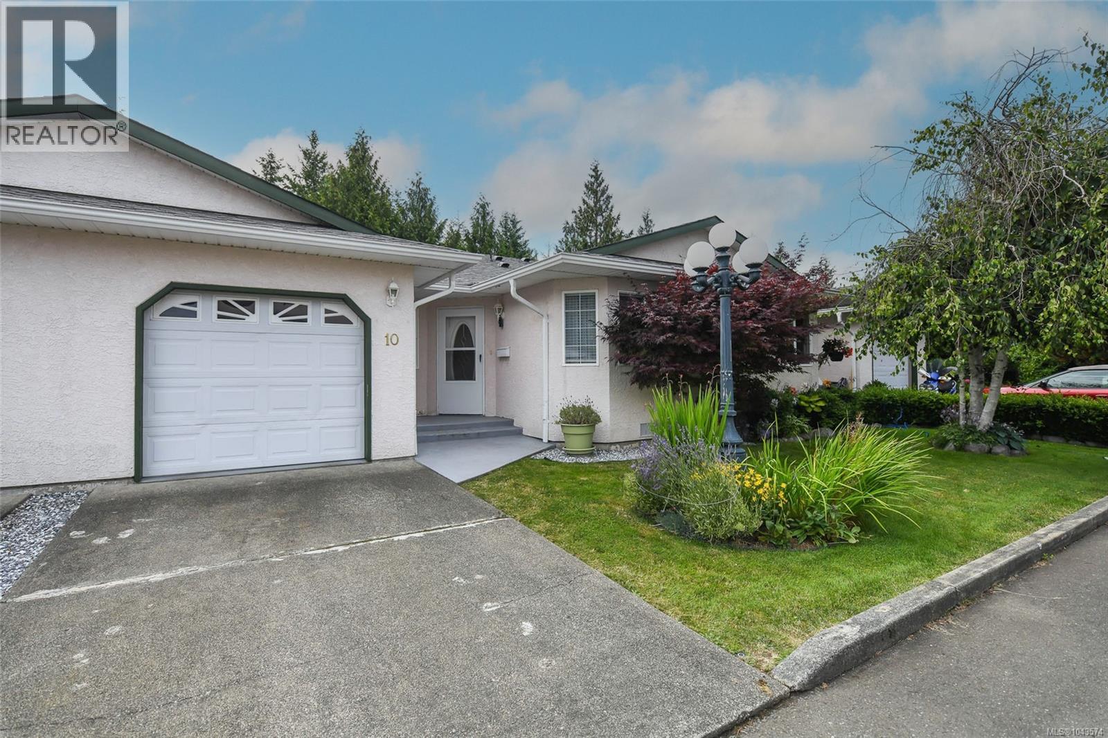 #10 3355 First St - 2