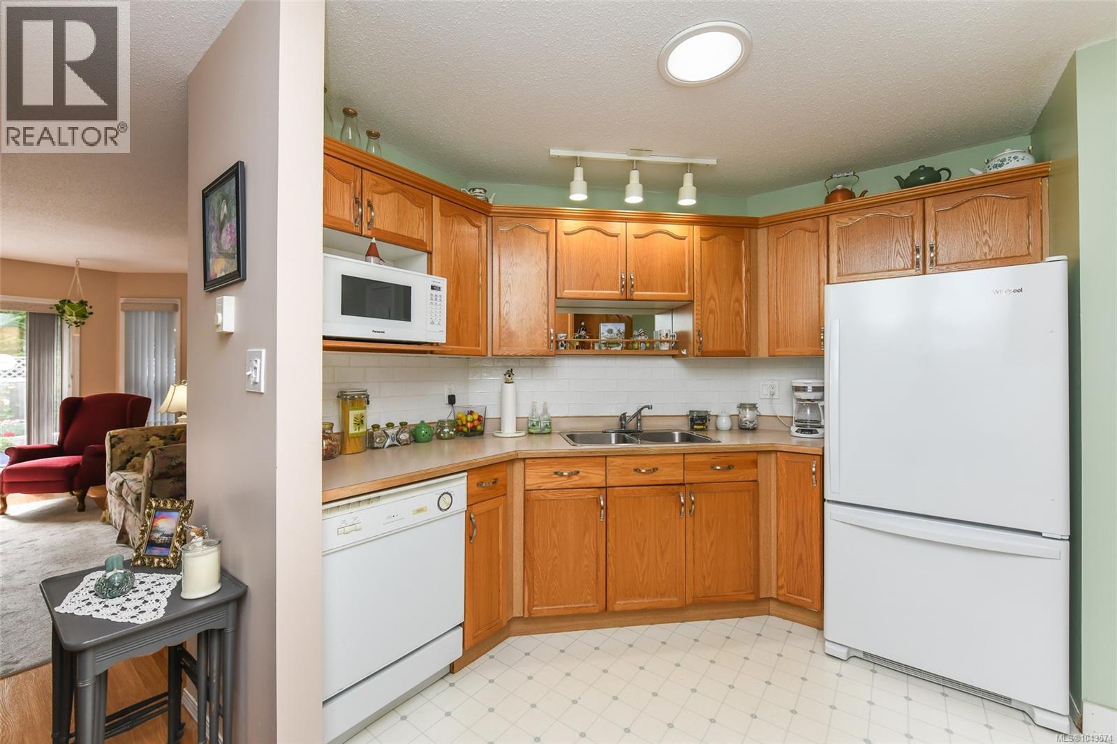 #10 3355 First St - 8