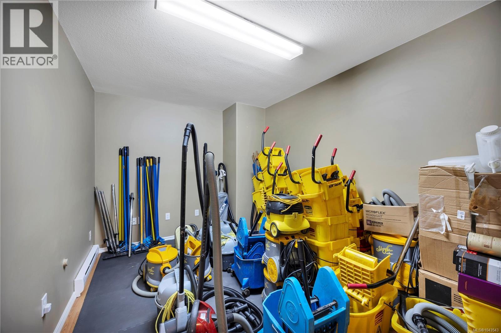 4771 Fairbrook Cres - 21