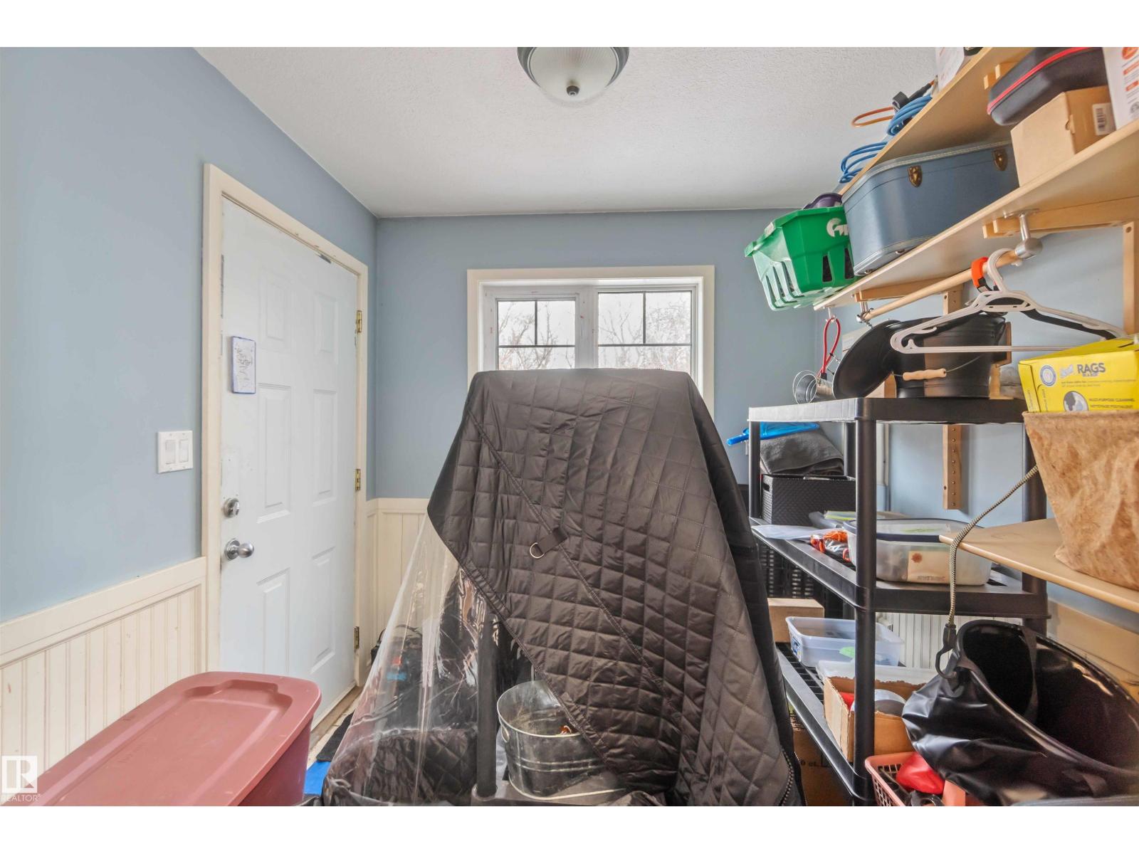 10207 88 ST NW - 19