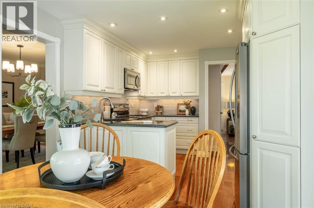 176 WILLOW Lane - Image 12