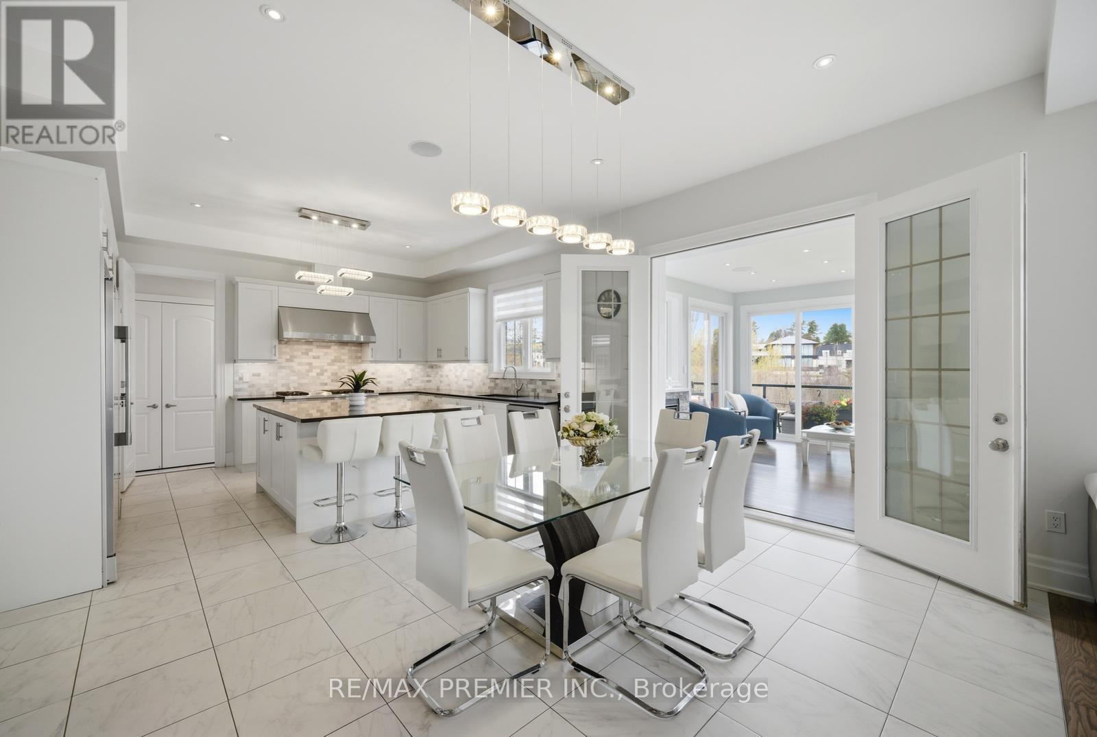 319 TORREY PINES ROAD - 14