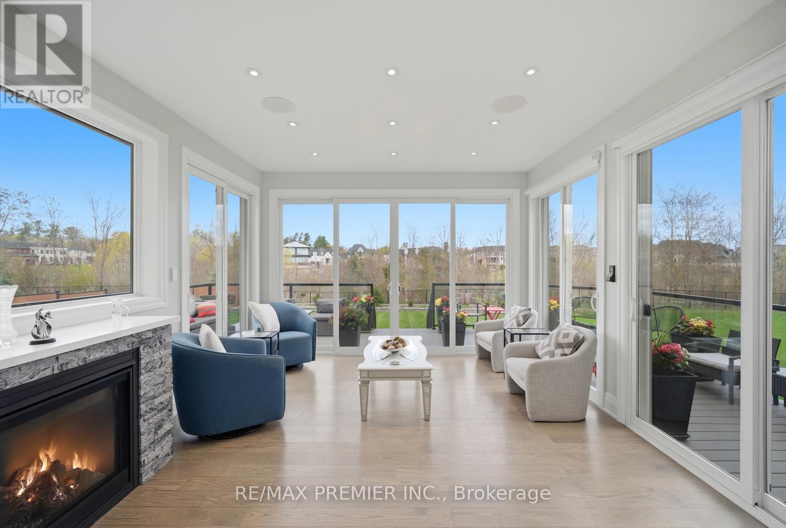 319 TORREY PINES ROAD - 19
