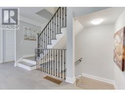 23 - 260 Eagle Street, Newmarket, ON L3Y1K1 Photo 13