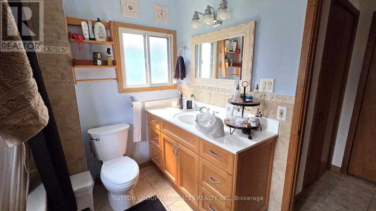 1099 POPLAR DRIVE - 12