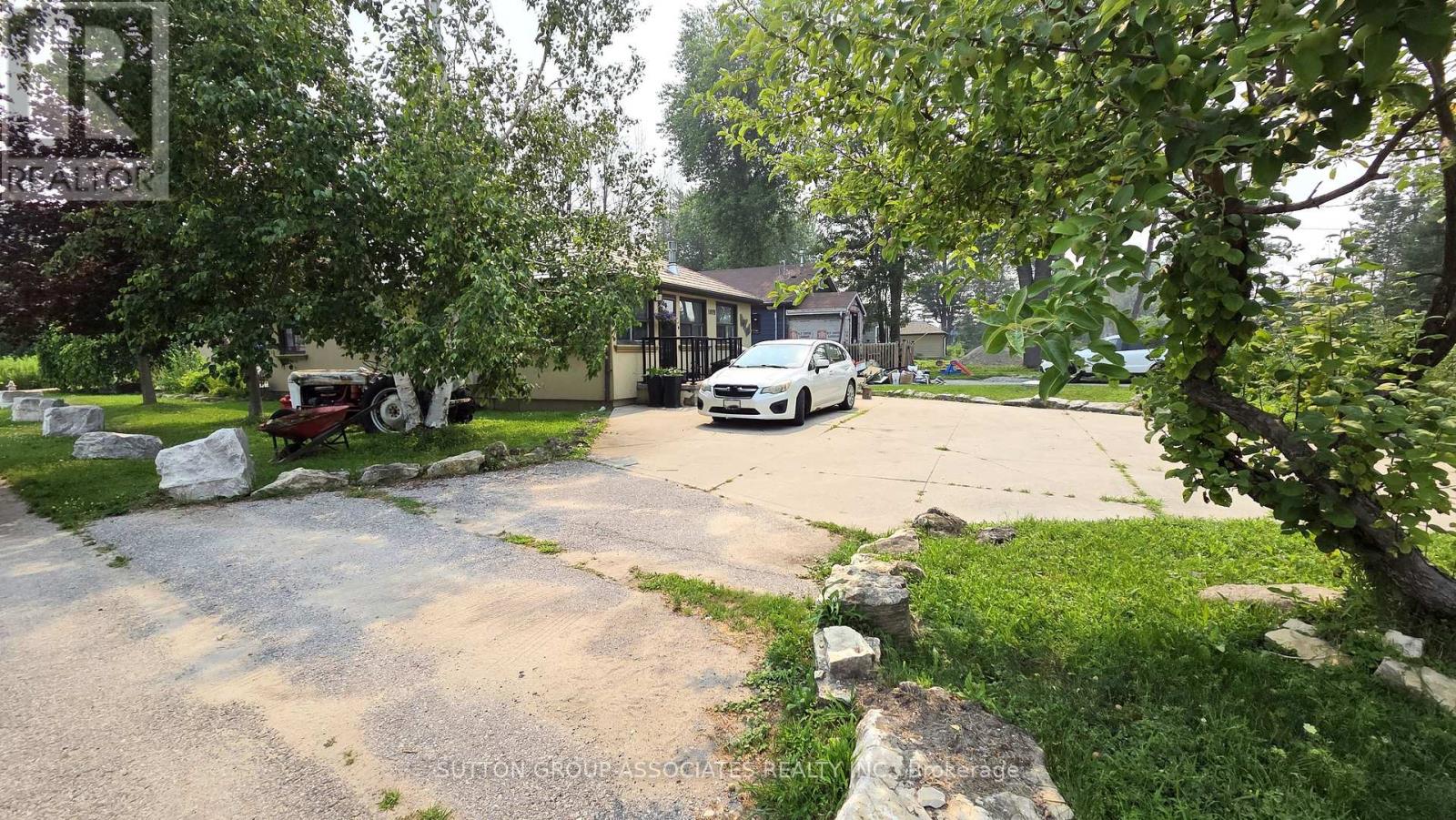 1099 POPLAR DRIVE - 15