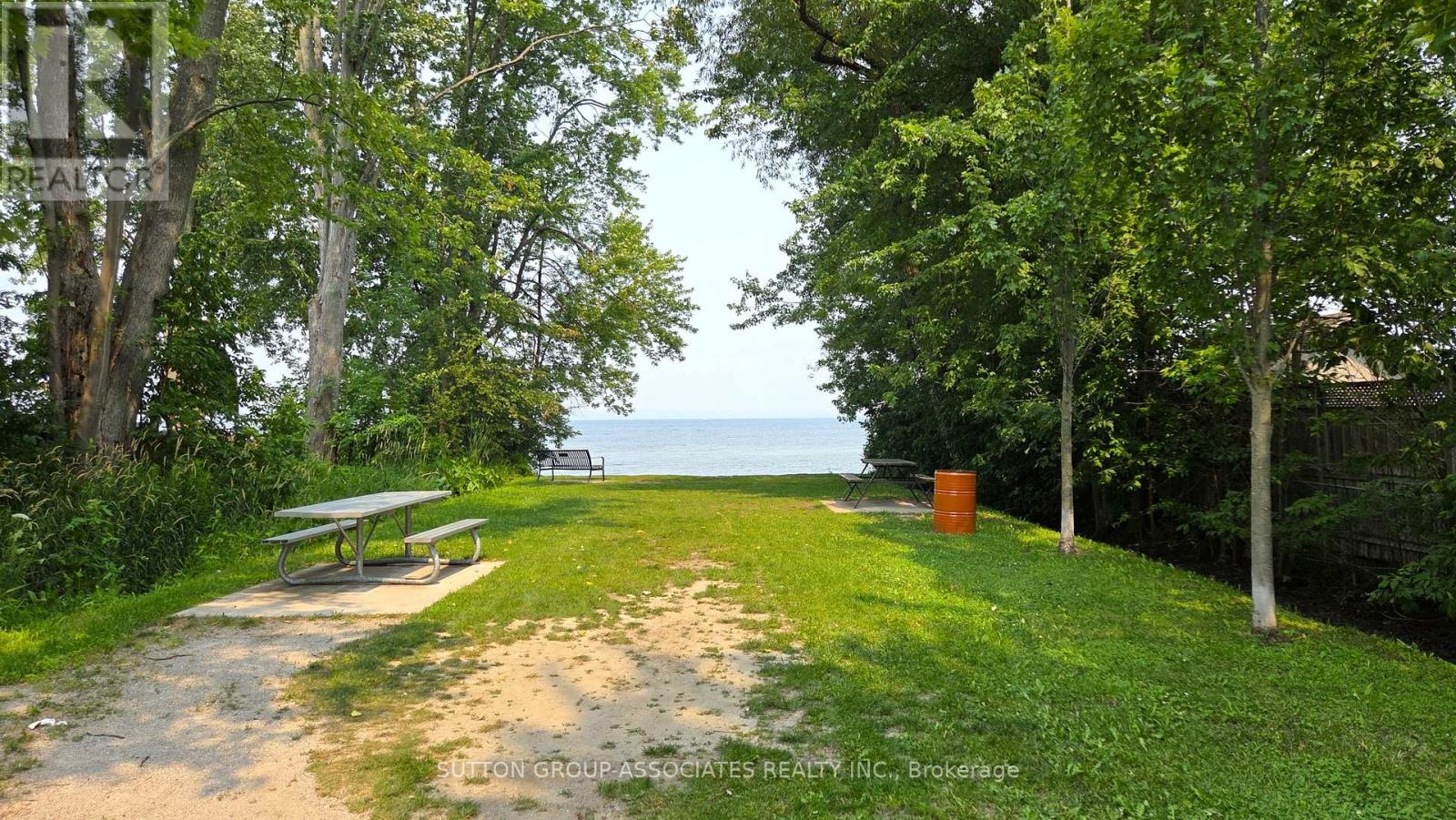 1099 POPLAR DRIVE - 25