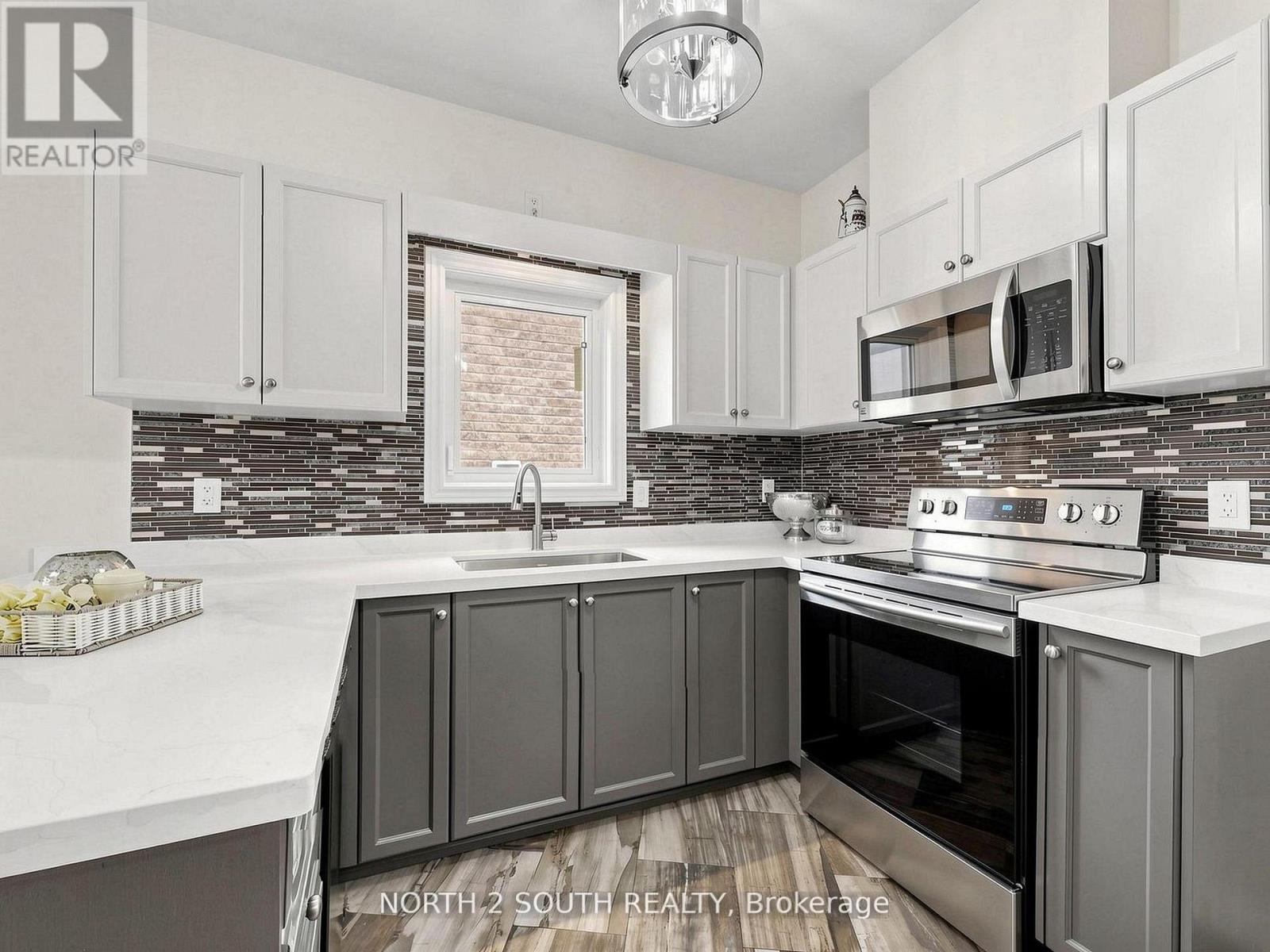 21 BLACK ASH TRAIL - 12