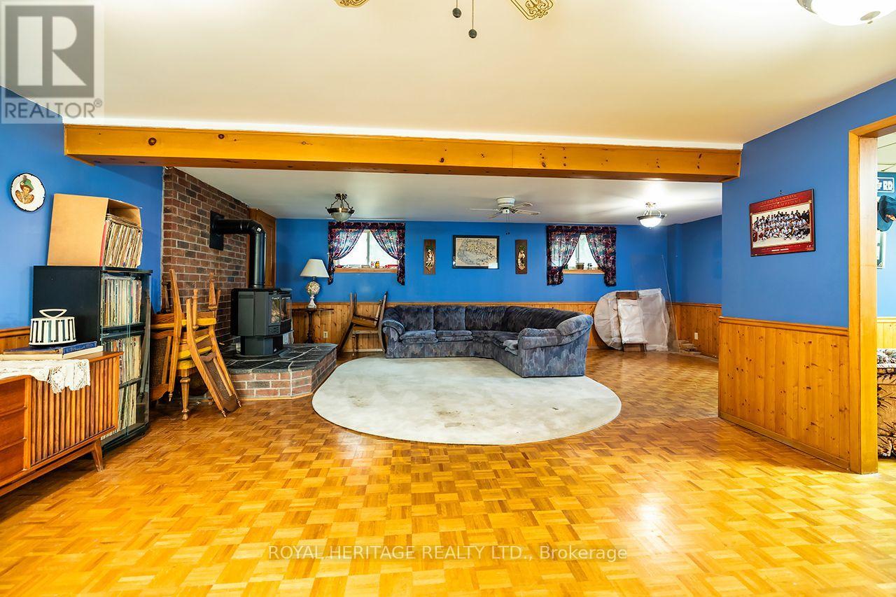 7014 HUNTER STREET - 24