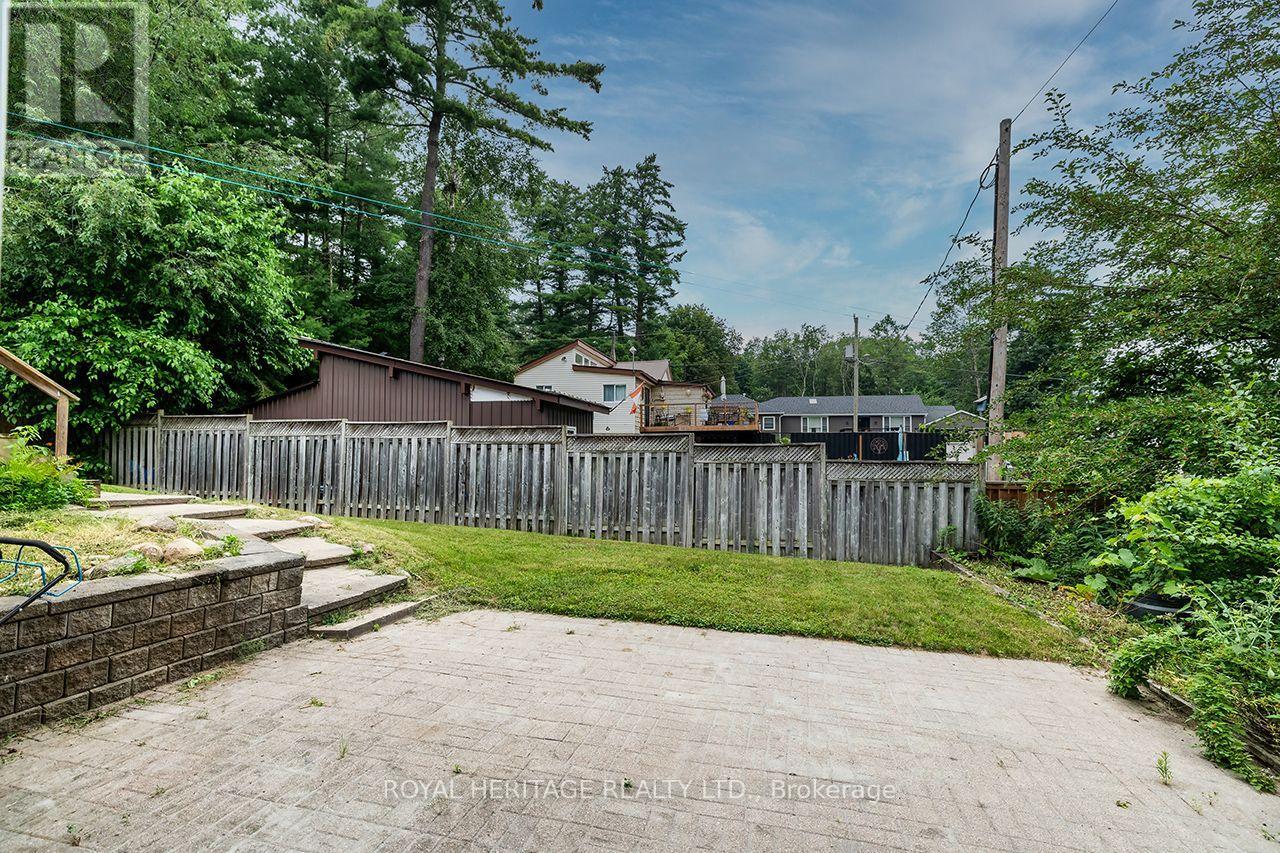 7014 HUNTER STREET - 37