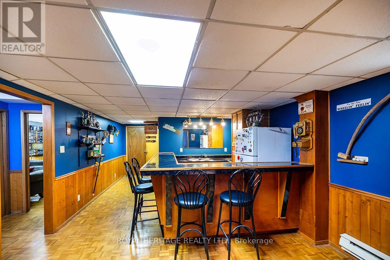 7014 HUNTER STREET - 27
