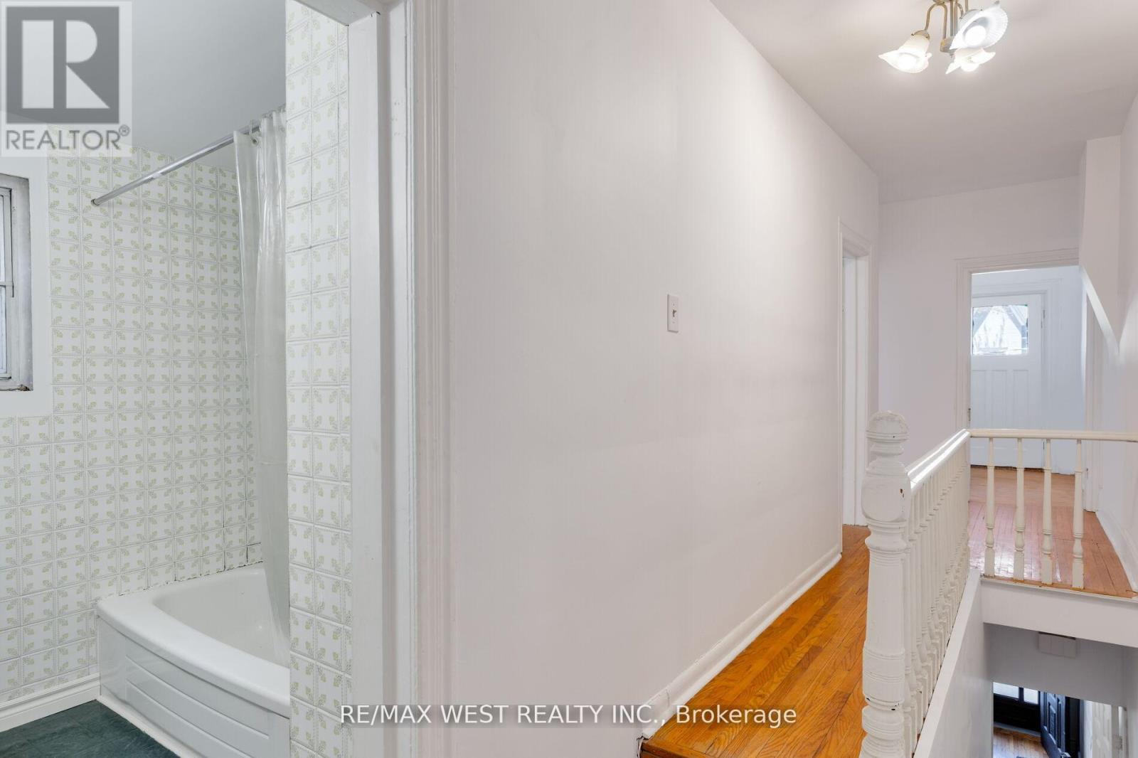 39 NOBLE STREET - 28