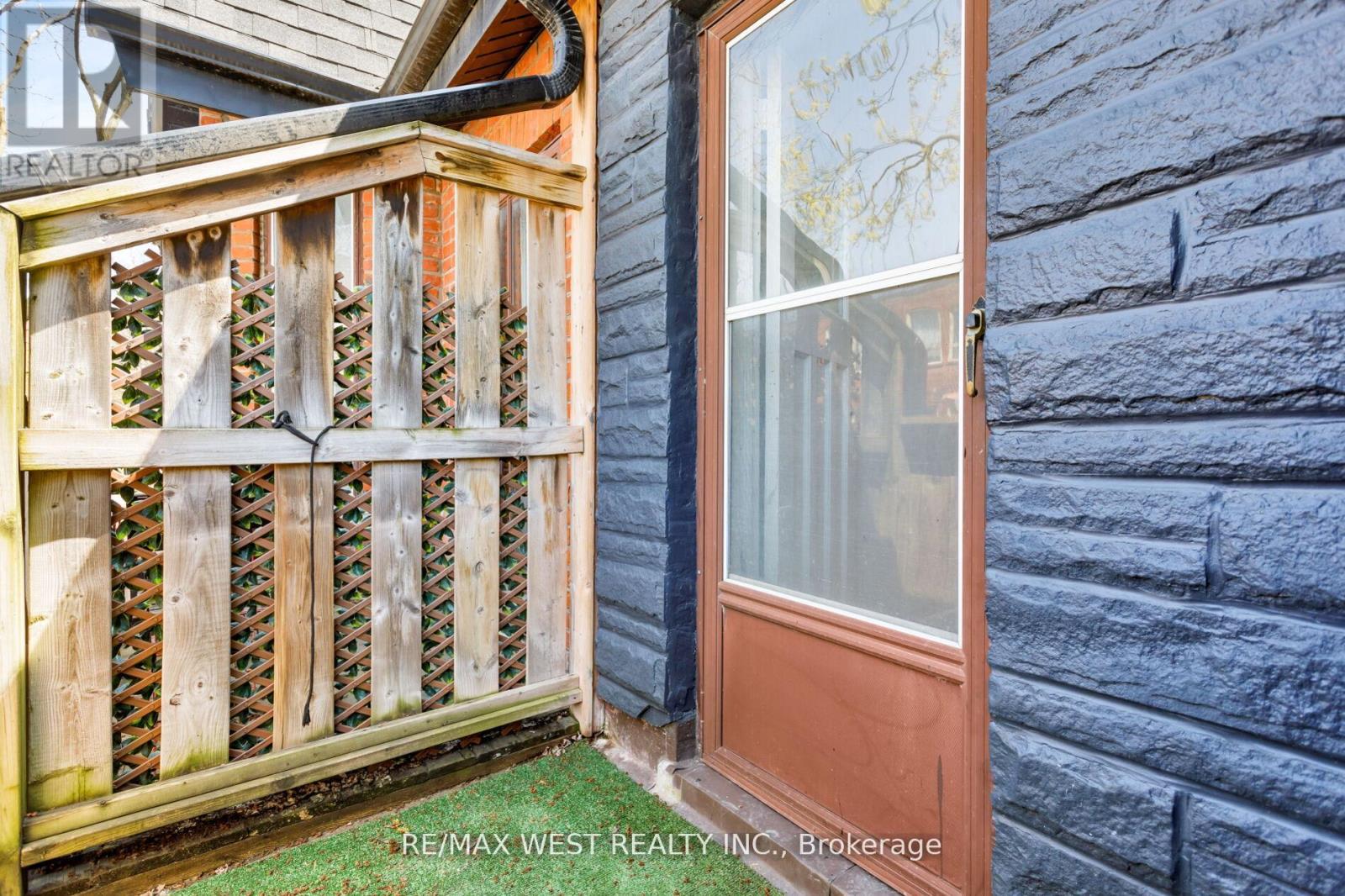 39 NOBLE STREET - 43