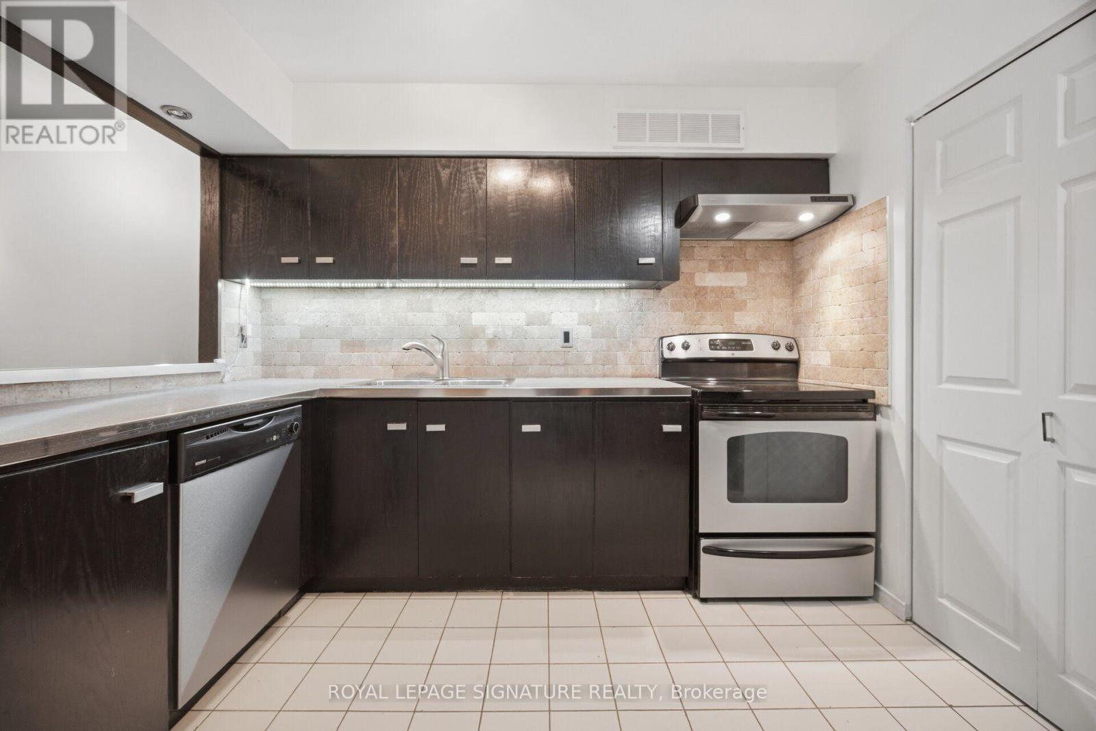 #411 1485 LAKESHORE ROAD E - 11