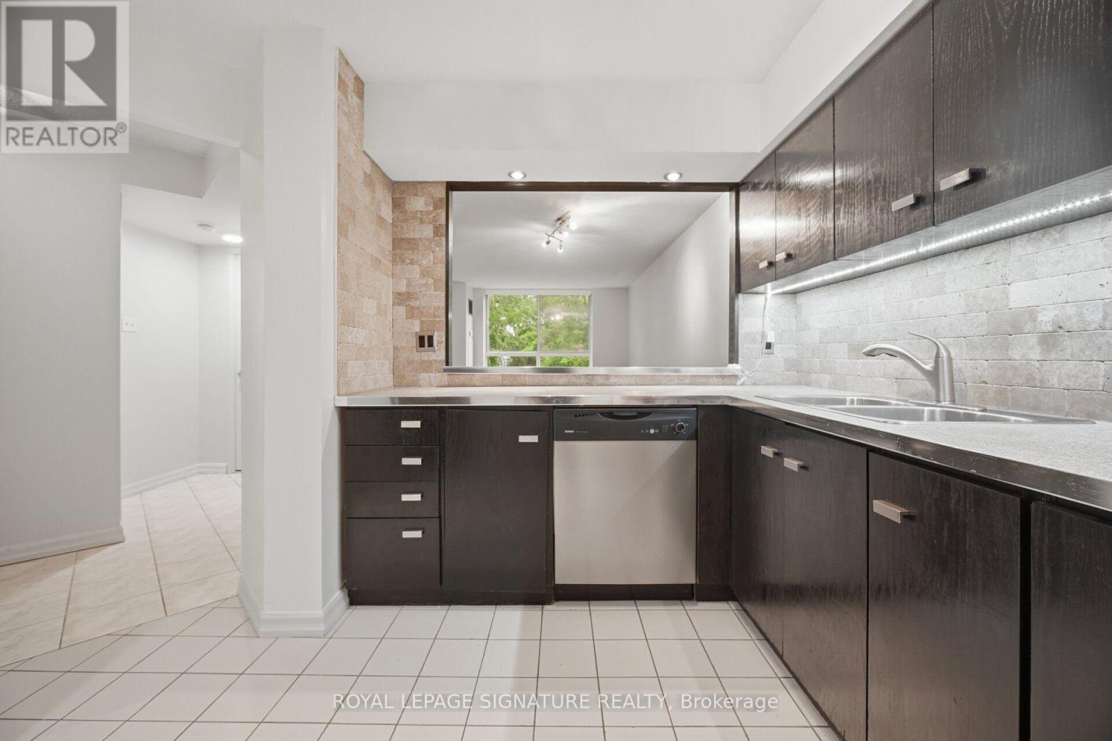 #411 1485 LAKESHORE ROAD E - 14