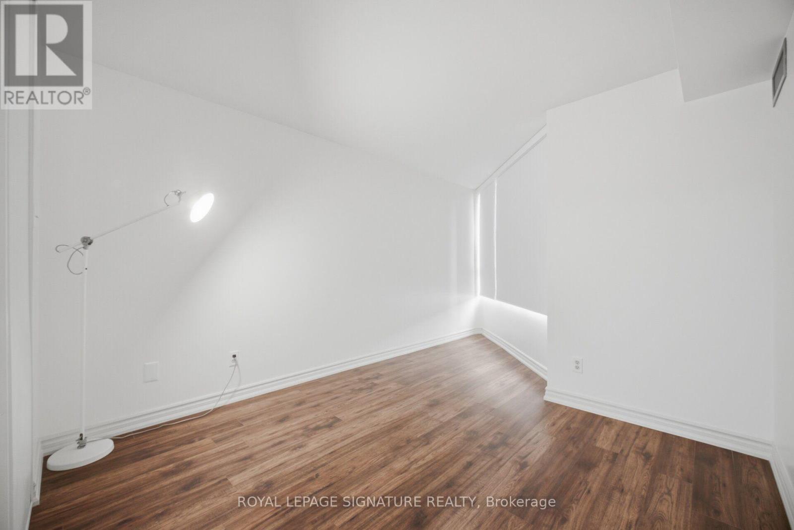 #411 1485 LAKESHORE ROAD E - 24