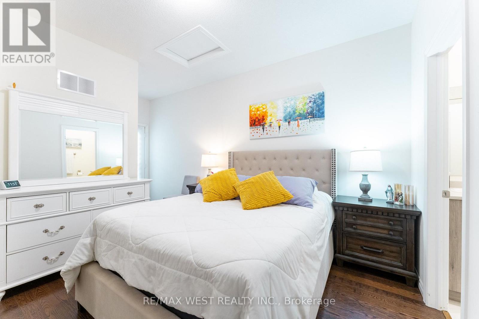 29 ARROWVIEW DRIVE - 31